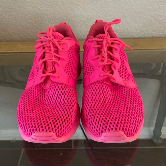 Neon pink trainers nike Clearance
